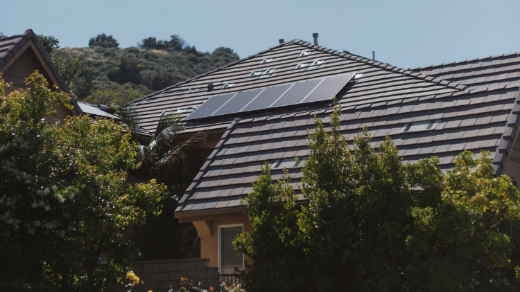 investir dans panneaux solaires